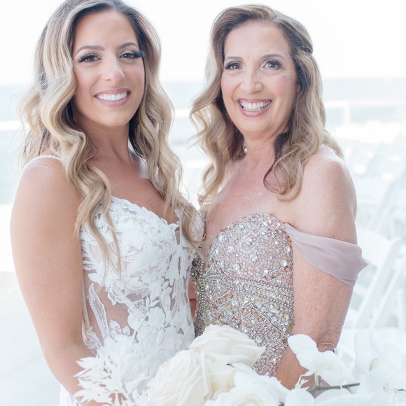 Stunning mother of the bride dress beaded - Picture 3 of 13